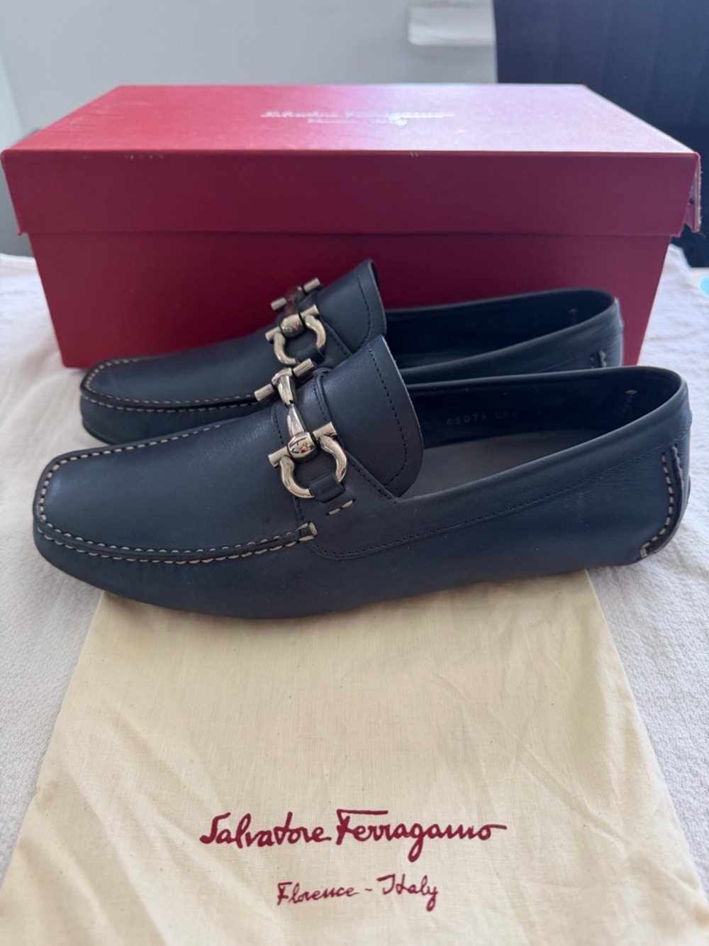 Salvatore Ferragamo Navy Leather Bit-Detail Loafers - Picture 5 of 8
